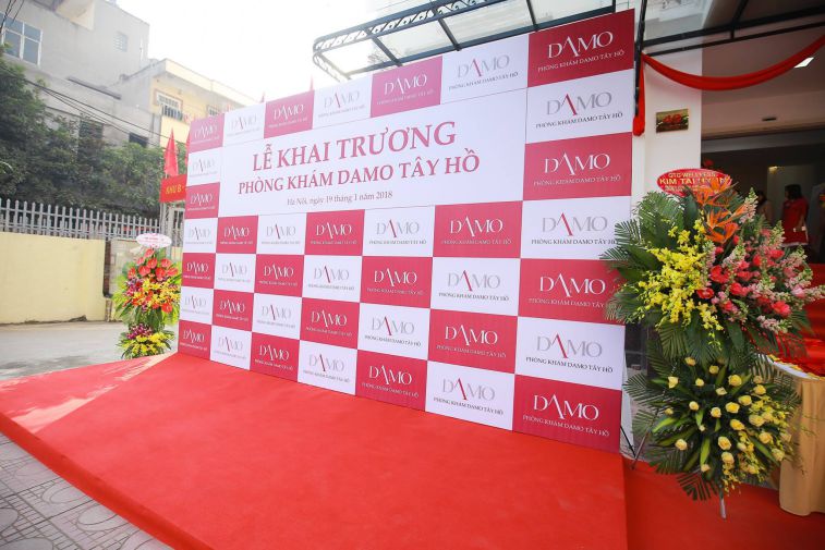 backdrop_khai_truong_phong_kham
